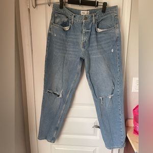 Zara boyfriend jeans size 10